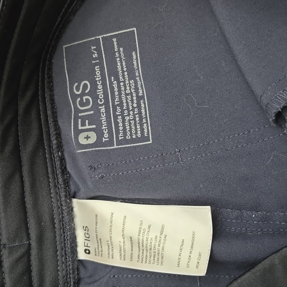 FIGS Women's Small Tall Navy Joggers with Green Drawstring Scrubs - Picture 4 of 9